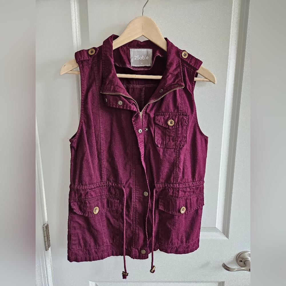 Women's Cargo Vest